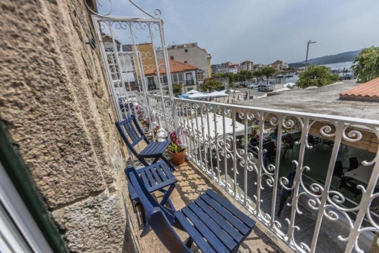 Hotel Puerto Arnela Камариньяс Экстерьер фото