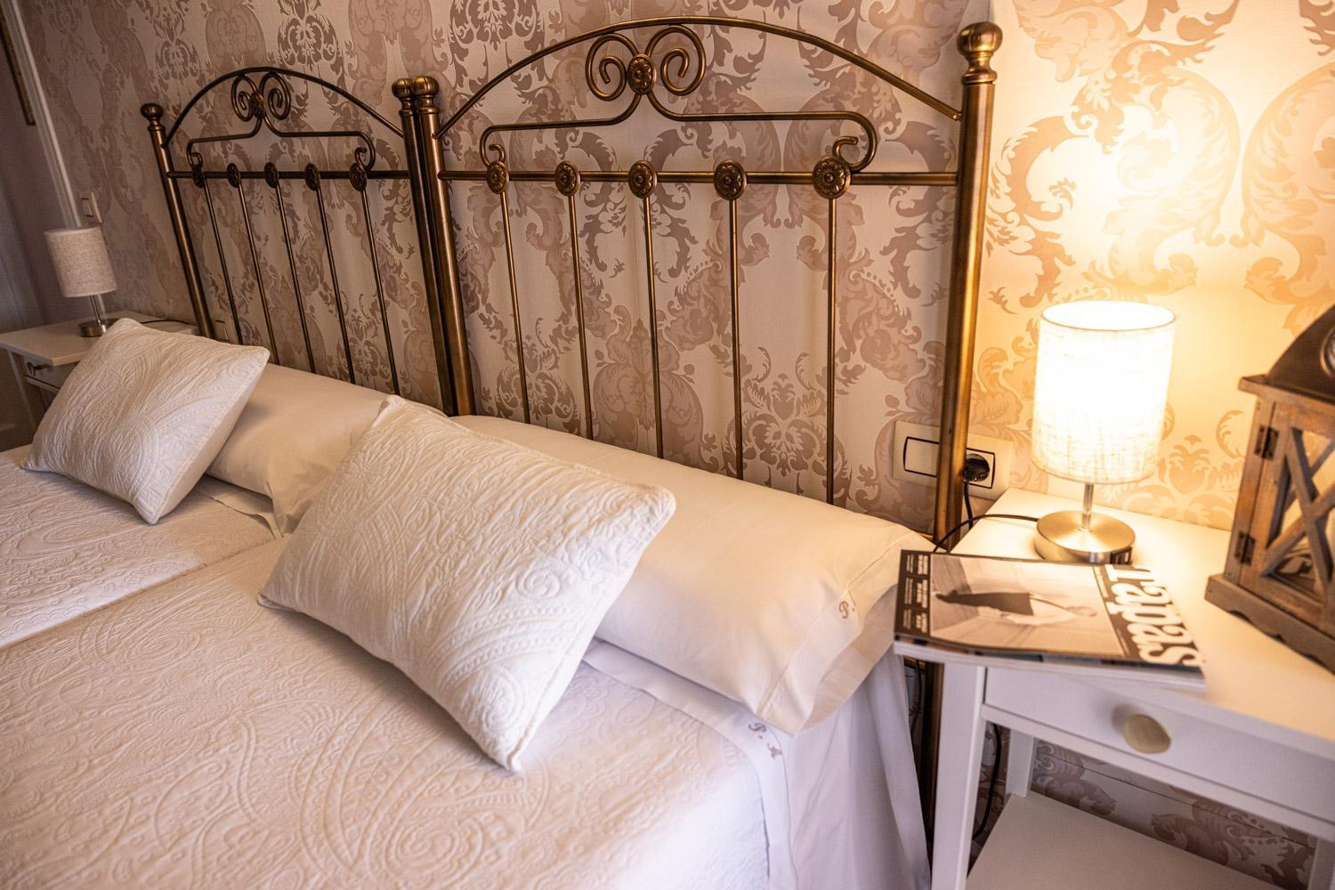 Hotel Puerto Arnela Камариньяс Экстерьер фото