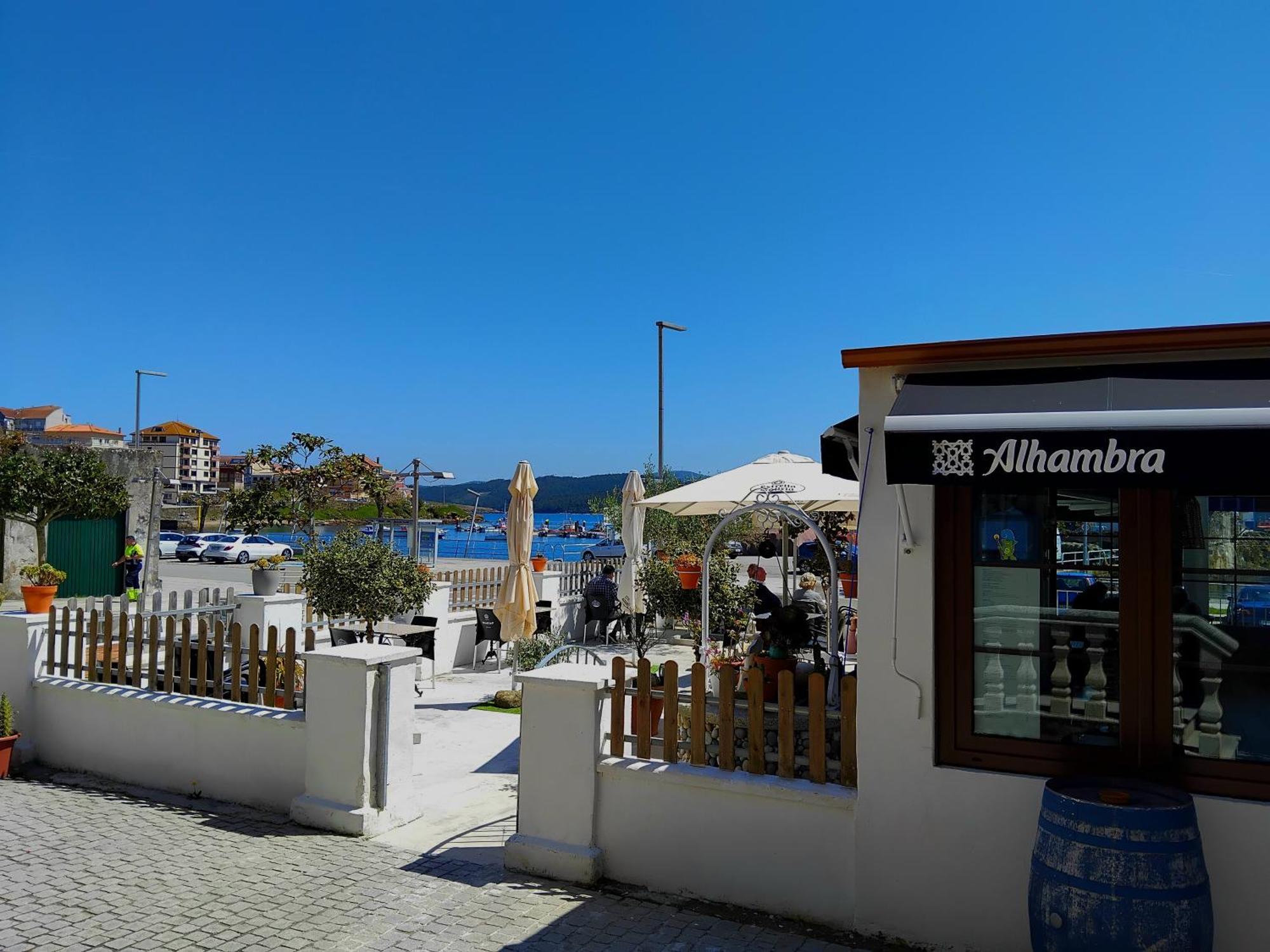 Hotel Puerto Arnela Камариньяс Экстерьер фото